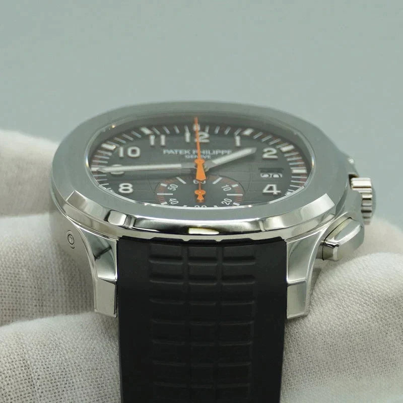 Montre Homme Patek Aquanaut noir chronographe